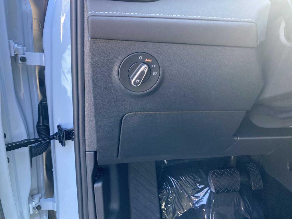 new 2025 Volkswagen Taos car, priced at $33,306