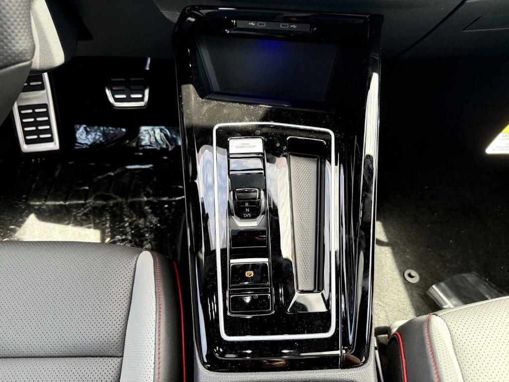 new 2025 Volkswagen Golf GTI car, priced at $39,244