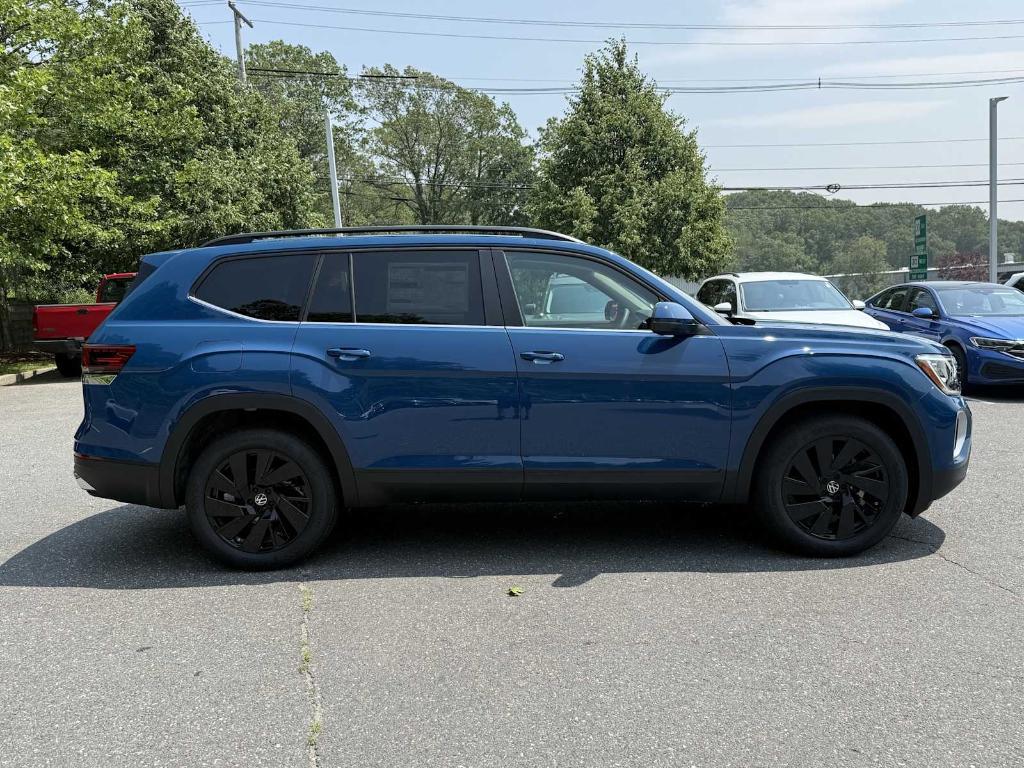 new 2025 Volkswagen Atlas car, priced at $43,532