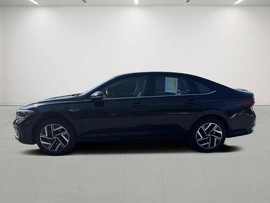 used 2022 Volkswagen Jetta car, priced at $24,689