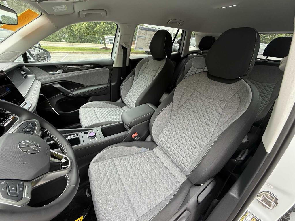 new 2025 Volkswagen Tiguan car, priced at $31,513