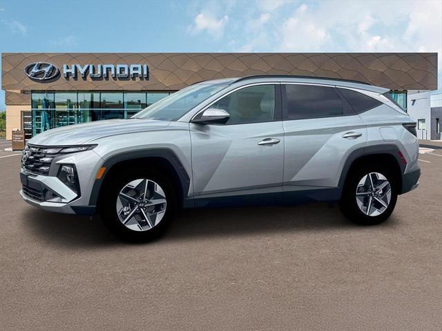 new 2025 Hyundai TUCSON Hybrid car, priced at $37,140