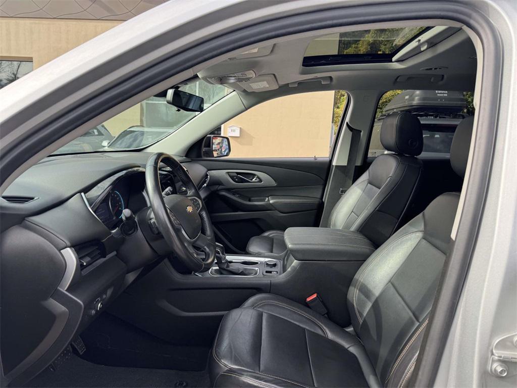 used 2021 Chevrolet Traverse car, priced at $25,741
