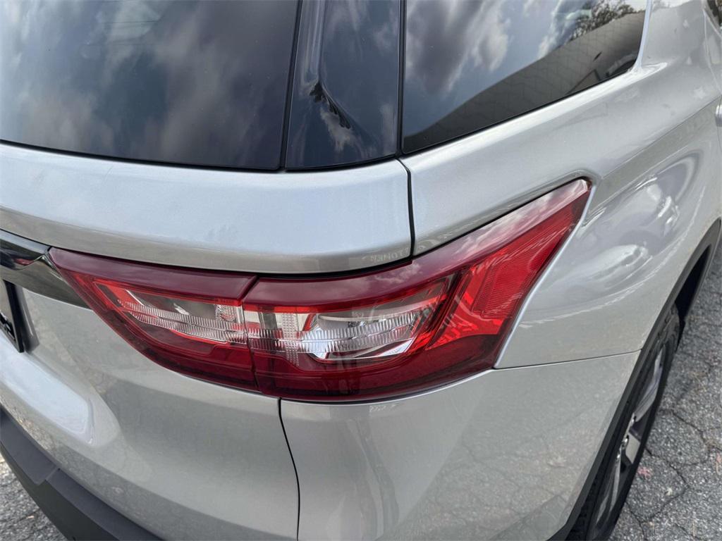 used 2021 Chevrolet Traverse car, priced at $25,741