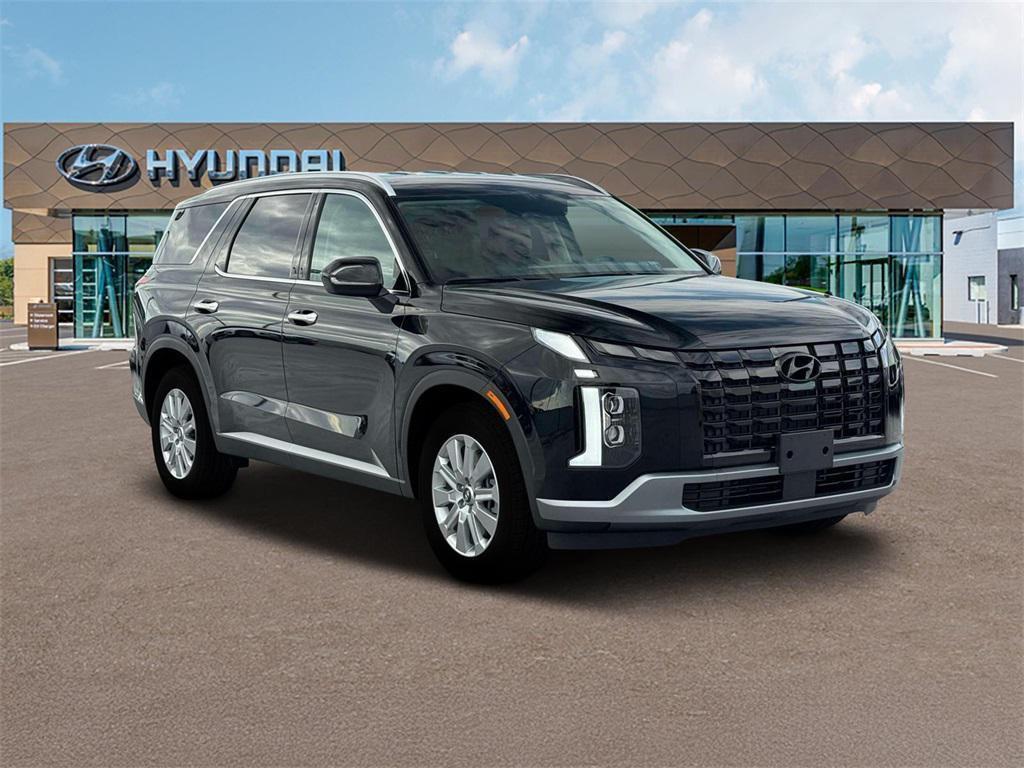 used 2025 Hyundai Palisade car, priced at $43,905