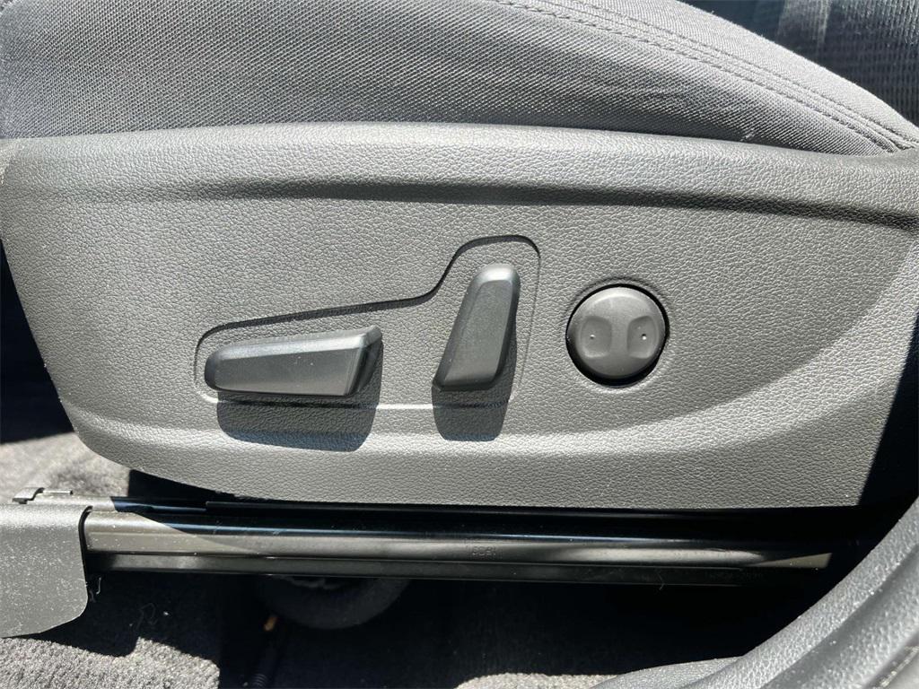 used 2022 Hyundai Santa Fe car, priced at $22,999