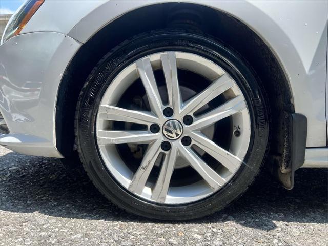 used 2017 Volkswagen Jetta car, priced at $12,999