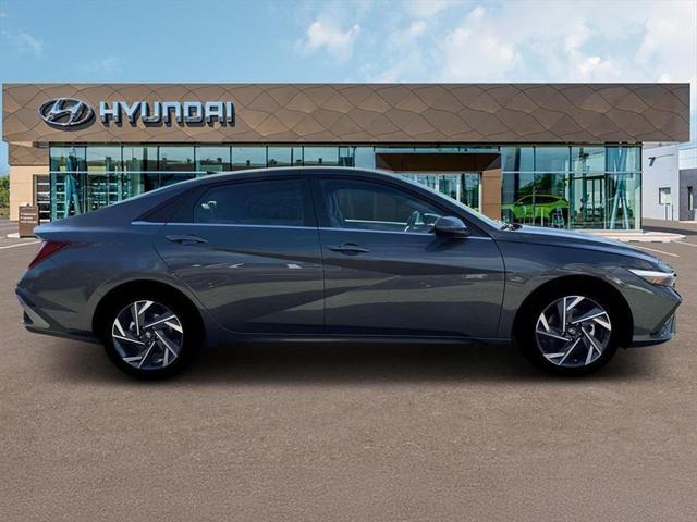new 2025 Hyundai Elantra car, priced at $26,155
