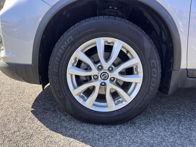 used 2020 Nissan Rogue car, priced at $15,079