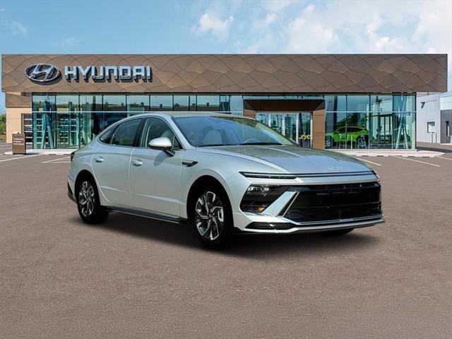 new 2025 Hyundai Sonata car, priced at $29,970