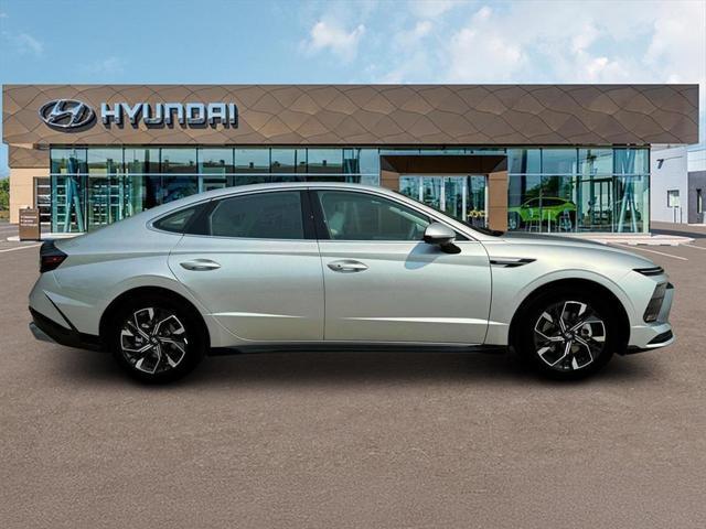 new 2025 Hyundai Sonata car, priced at $29,970