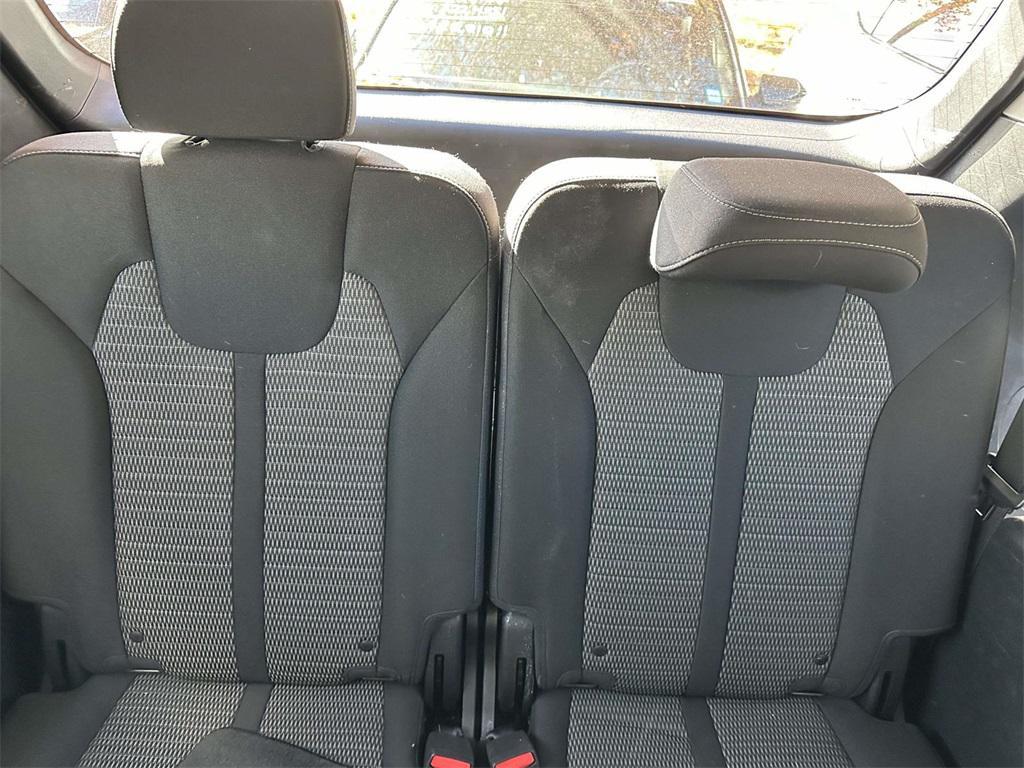 used 2023 Kia Sorento car, priced at $21,356