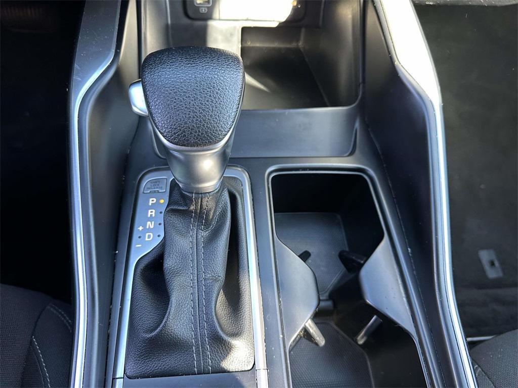 used 2023 Kia Sorento car, priced at $21,356