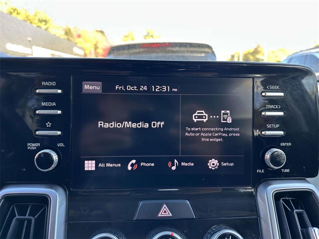 used 2023 Kia Sorento car, priced at $21,356