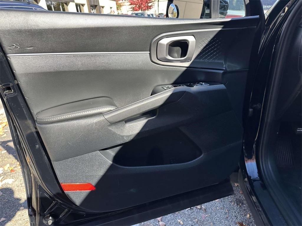 used 2023 Kia Sorento car, priced at $21,356