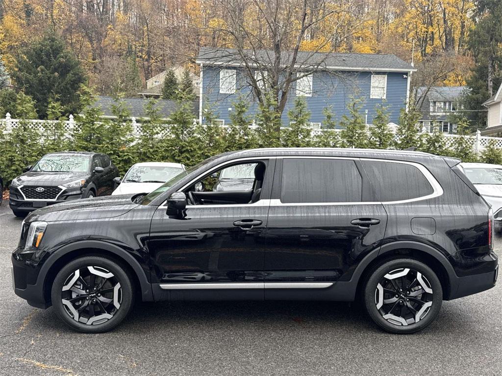 used 2023 Kia Telluride car, priced at $36,347