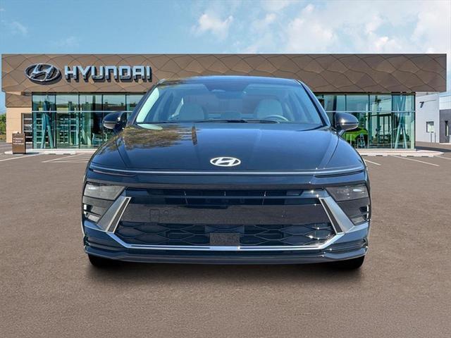 new 2025 Hyundai Sonata Hybrid car, priced at $31,998