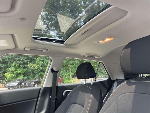 used 2024 Hyundai Venue car, priced at $20,068