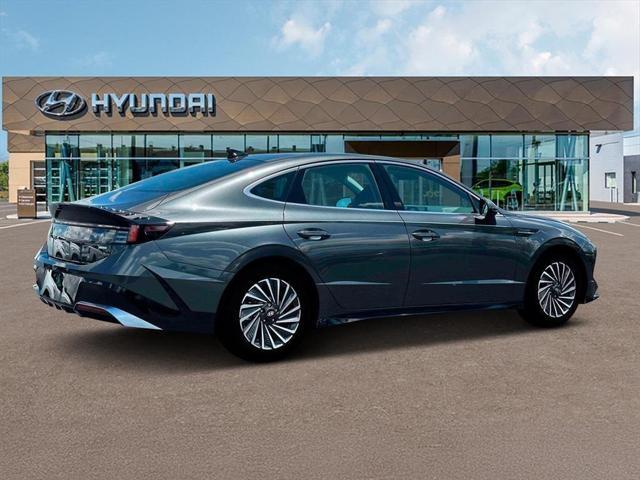new 2025 Hyundai Sonata Hybrid car, priced at $31,855