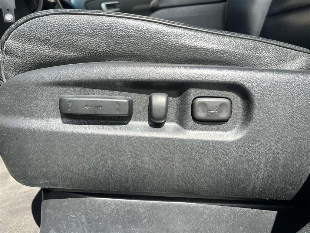 used 2012 Honda Pilot car, priced at $11,999