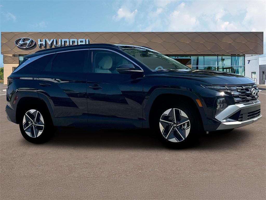 new 2025 Hyundai TUCSON Hybrid car, priced at $38,860