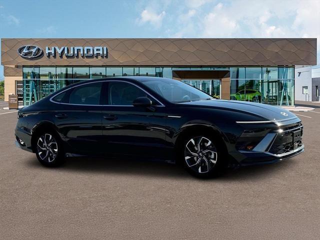 new 2025 Hyundai Sonata car, priced at $29,980