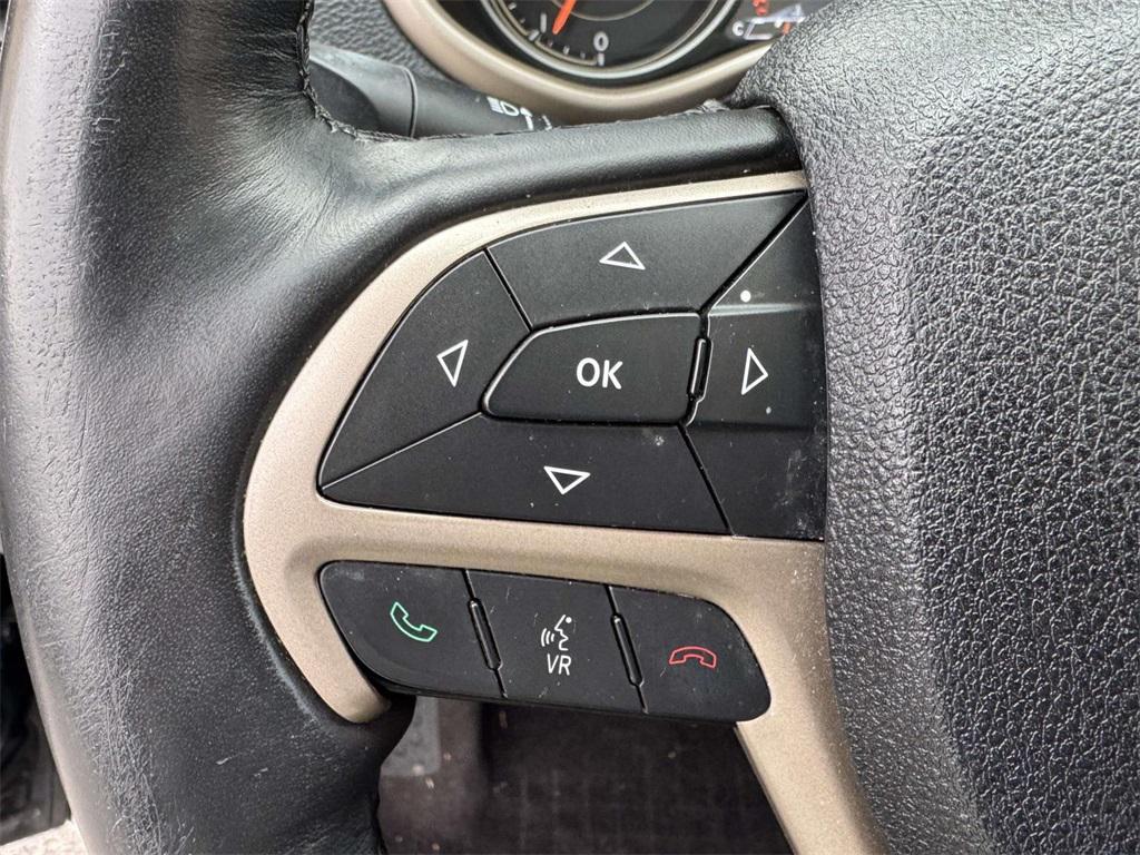 used 2016 Jeep Cherokee car, priced at $12,999