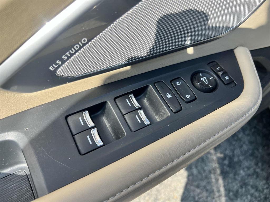 used 2019 Acura RDX car, priced at $23,888