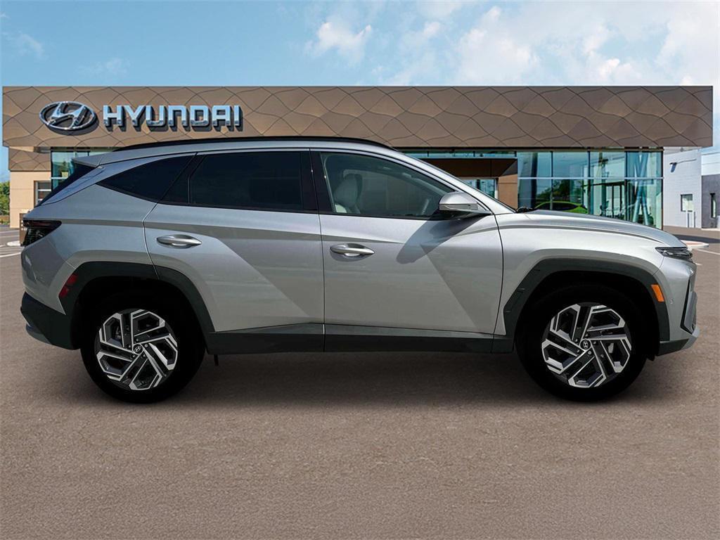 new 2025 Hyundai TUCSON Hybrid car, priced at $43,930