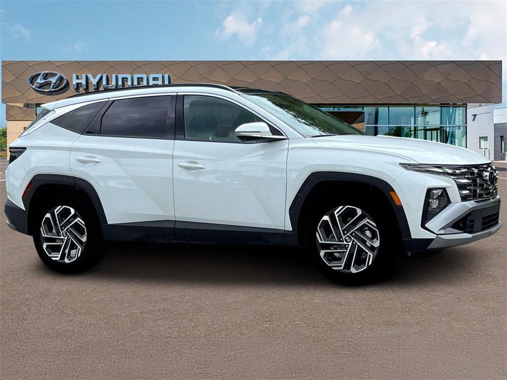 new 2025 Hyundai TUCSON Hybrid car, priced at $44,125