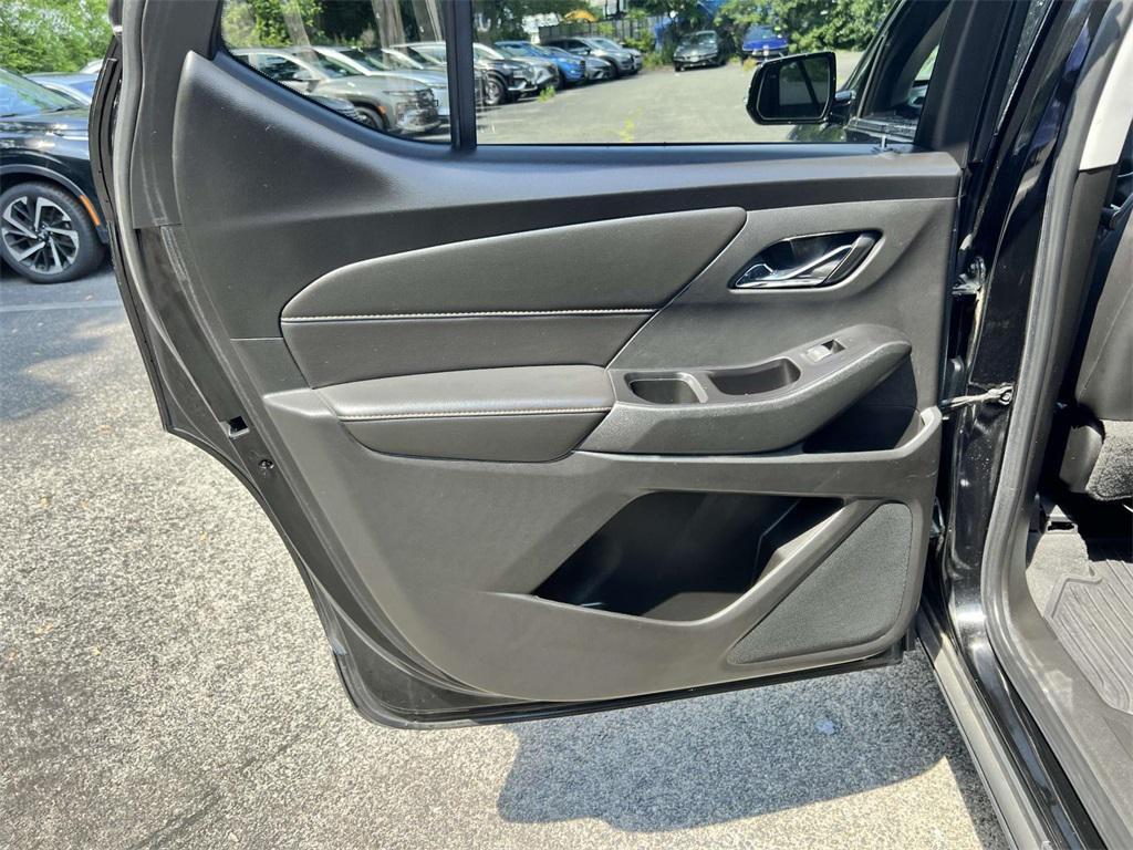 used 2020 Chevrolet Traverse car, priced at $24,999