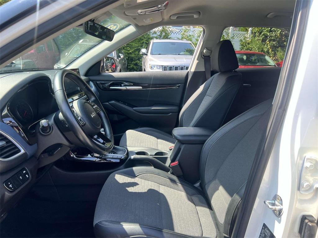 used 2023 Kia Seltos car, priced at $20,750