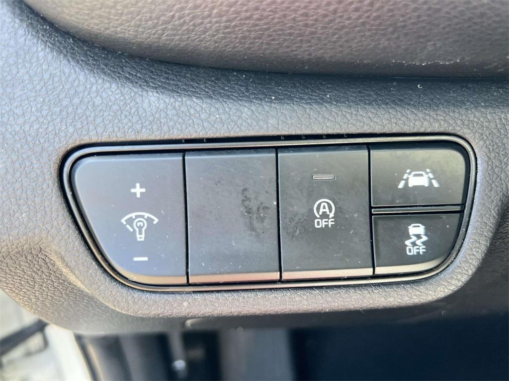 used 2023 Kia Seltos car, priced at $20,750