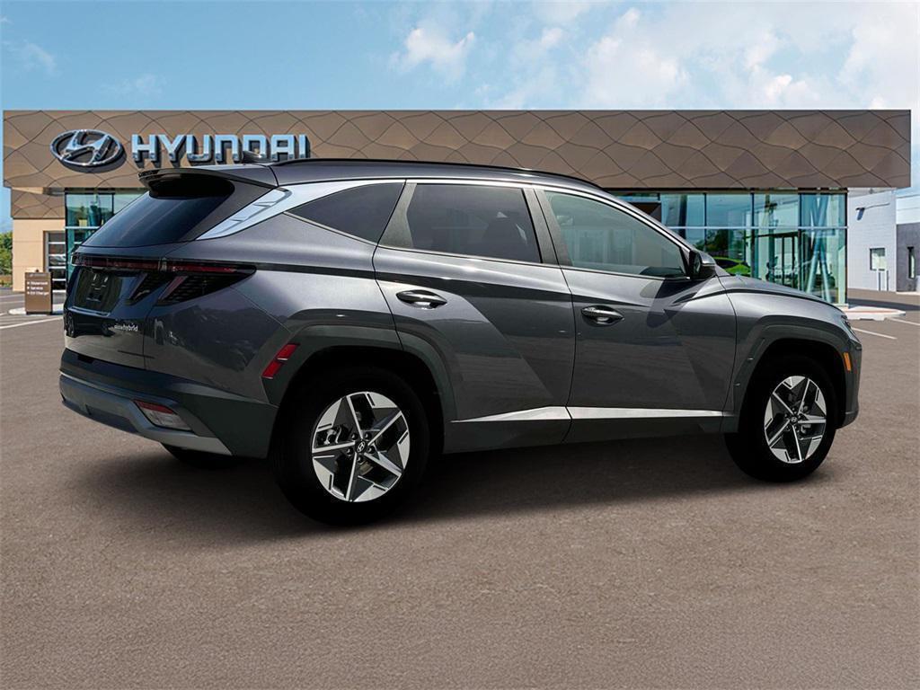 new 2025 Hyundai TUCSON Hybrid car