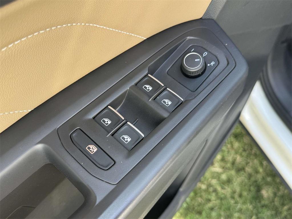 used 2022 Volkswagen Atlas Cross Sport car, priced at $27,888