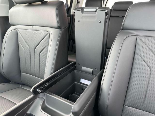 new 2025 Hyundai Santa Fe car, priced at $38,889