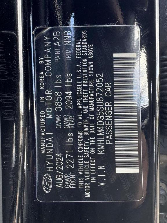 used 2025 Hyundai Elantra car, priced at $20,917