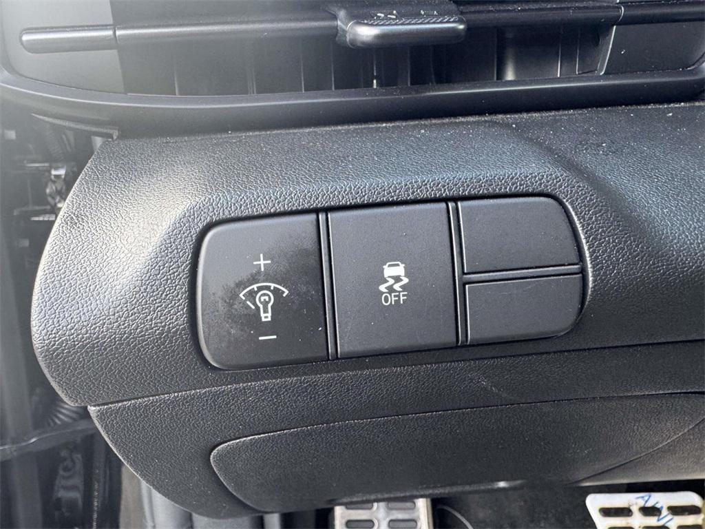 used 2025 Hyundai Elantra car, priced at $20,917