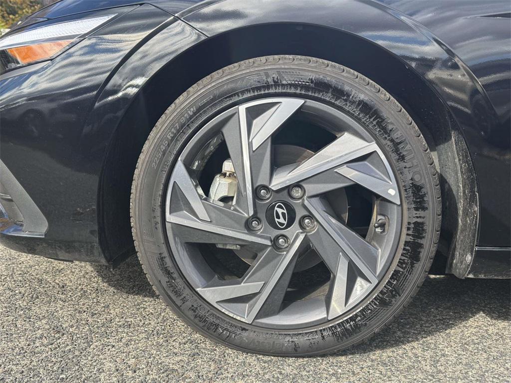 used 2025 Hyundai Elantra car, priced at $20,917