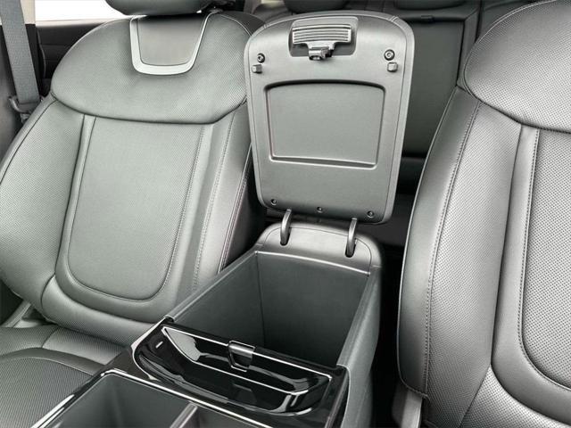 new 2025 Hyundai TUCSON Hybrid car, priced at $42,210