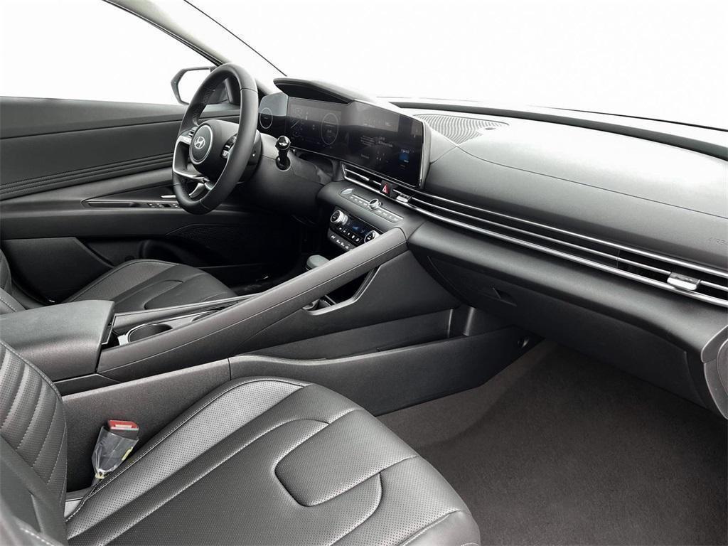 new 2025 Hyundai ELANTRA HEV car, priced at $29,035