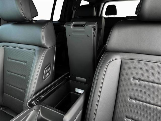 new 2025 Hyundai SANTA FE HEV car, priced at $49,789