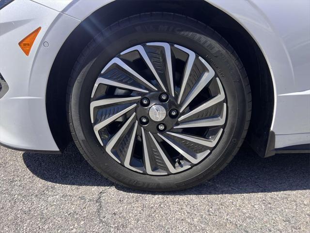 used 2022 Hyundai Sonata Hybrid car, priced at $24,491