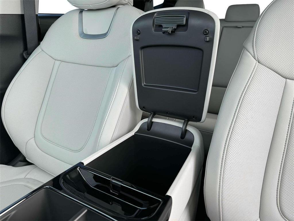 new 2025 Hyundai Tucson car, priced at $43,270