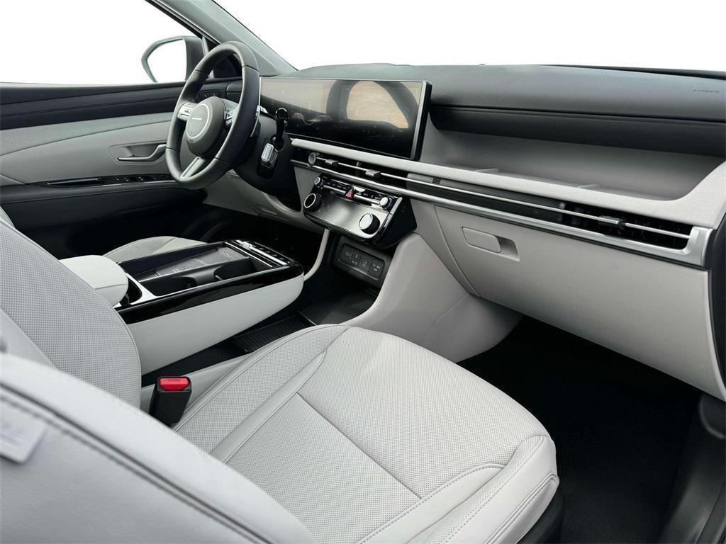 new 2025 Hyundai Tucson car, priced at $43,270