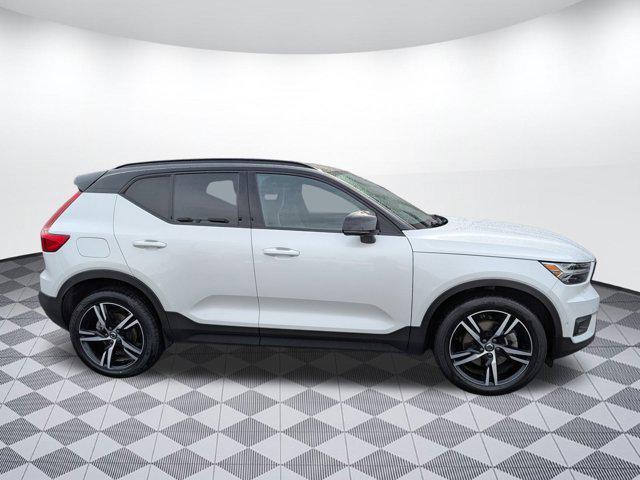 used 2022 Volvo XC40 car, priced at $27,696