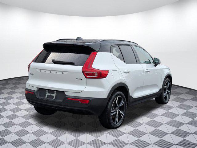 used 2022 Volvo XC40 car, priced at $27,696