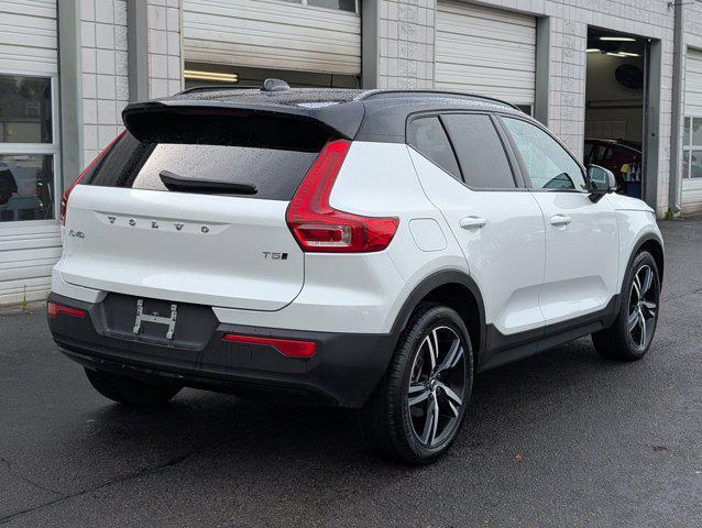 used 2022 Volvo XC40 car, priced at $28,698