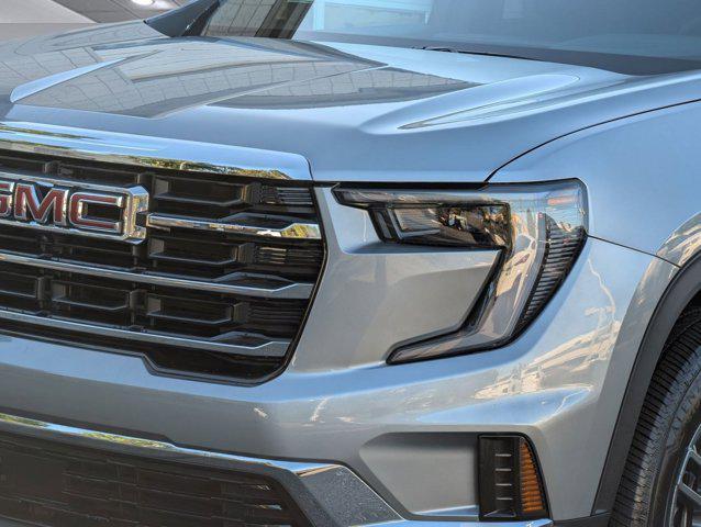 used 2025 GMC Acadia car, priced at $34,496