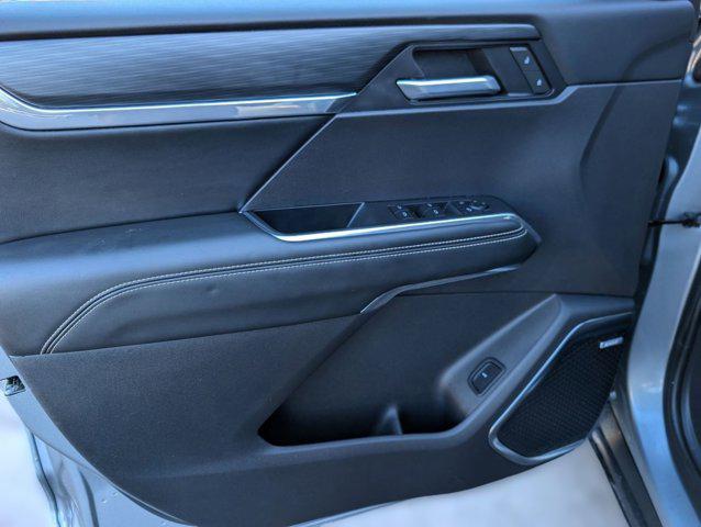 used 2025 GMC Acadia car, priced at $34,496